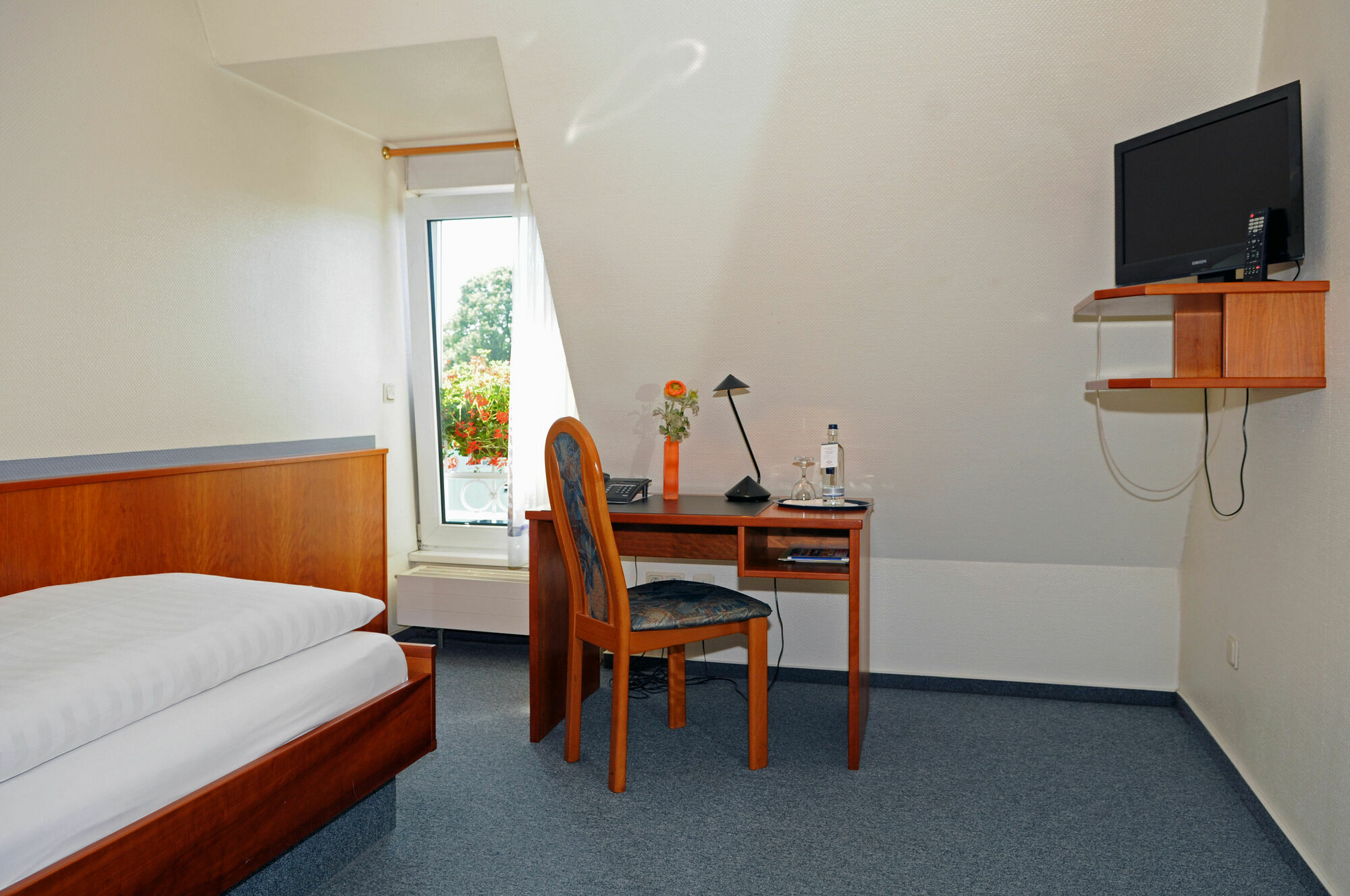 Hotel-Restaurant Thomsen Delmenhorst Eksteriør bilde
